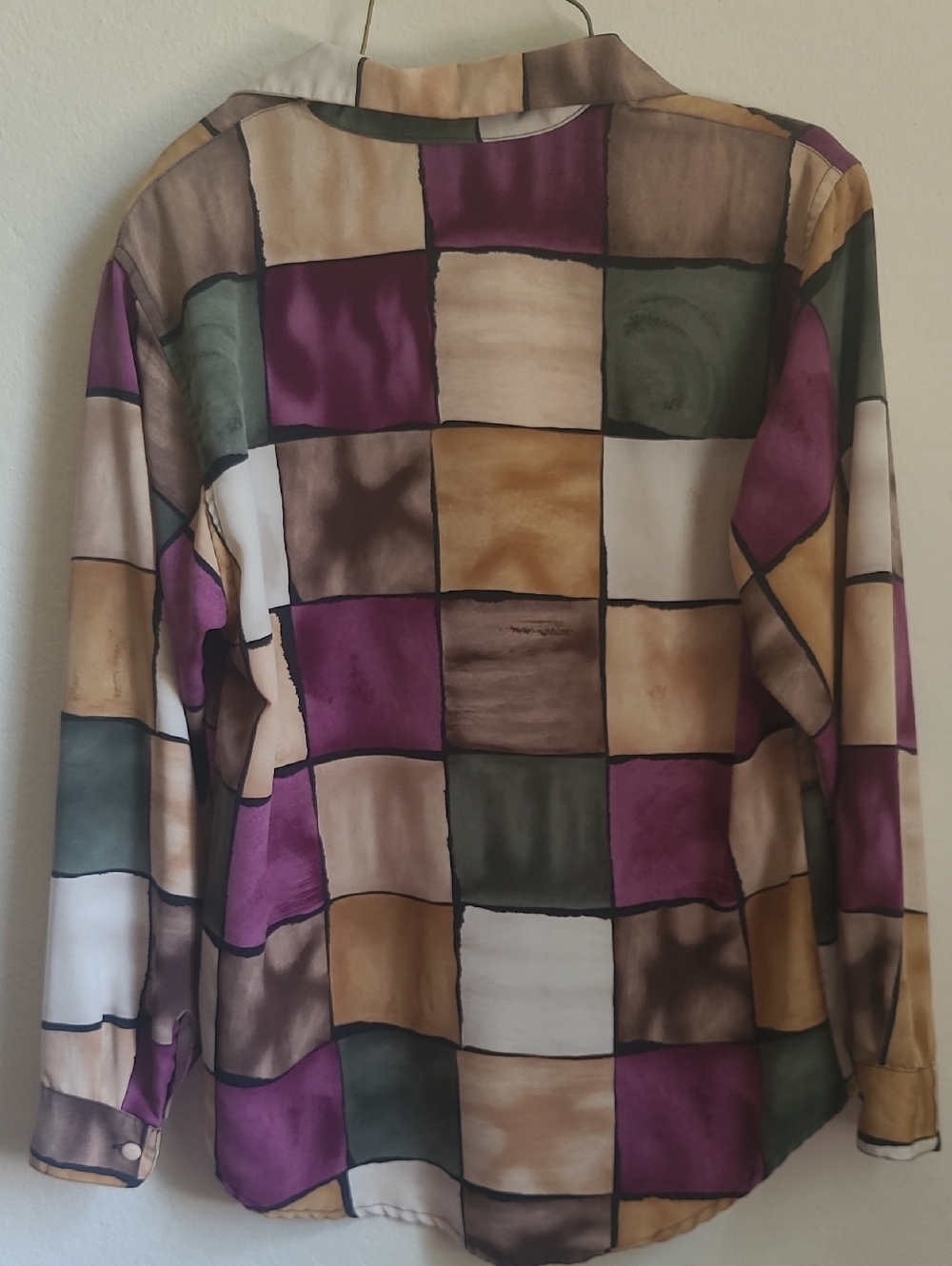Woman's Blouse - Picture 4 of 4